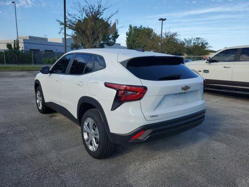 2024 Chevrolet Trax LS