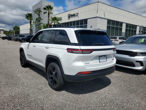 2025 Jeep Grand Cherokee Limited X