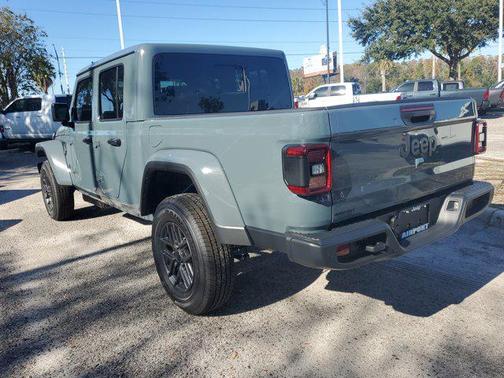 2026 Jeep Gladiator Sport S