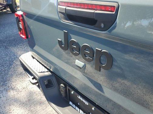 2026 Jeep Gladiator Sport S