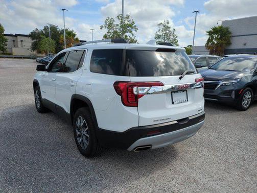 2023 GMC Acadia AWD SLT