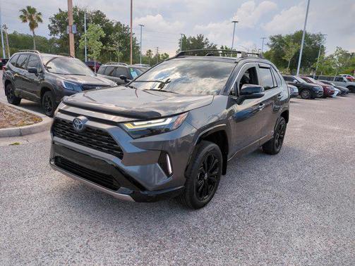 2022 Toyota RAV4 Hybrid SE