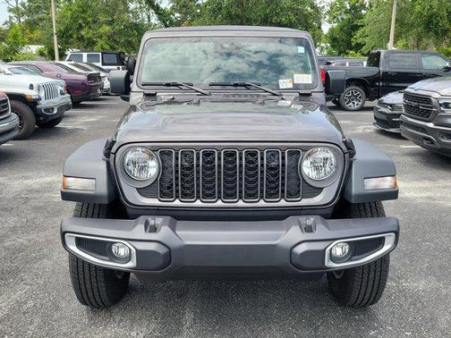 2025 Jeep Gladiator Sport S