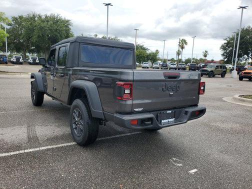 2025 Jeep Gladiator Sport S