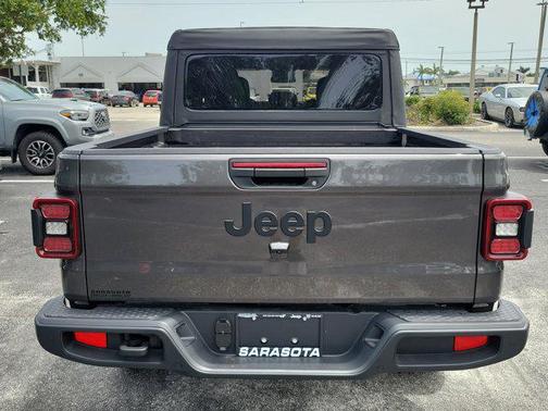 2025 Jeep Gladiator Sport S
