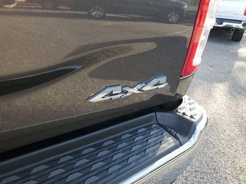 2024 RAM 2500 Tradesman Crew Cab 4x4 6'4' Box