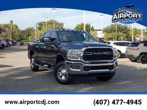 2024 RAM 2500 Tradesman Crew Cab 4x4 6'4' Box