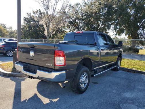 2024 RAM 2500 Tradesman Crew Cab 4x4 6'4' Box