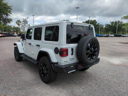 2025 Jeep Wrangler 4xe Sahara