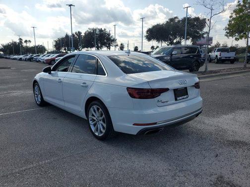 2019 Audi A4 40 Premium