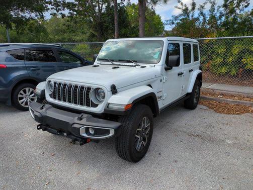 2024 Jeep Wrangler 4-Door Sahara 4x4
