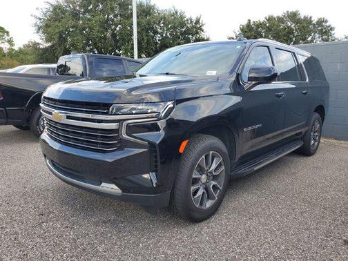 2022 Chevrolet Suburban LT