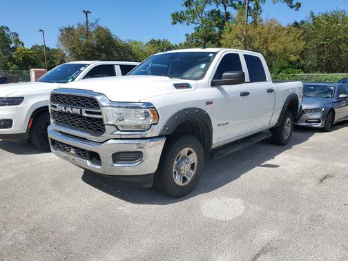 2020 RAM 2500 Tradesman Crew Cab 4X4 6'4' Box