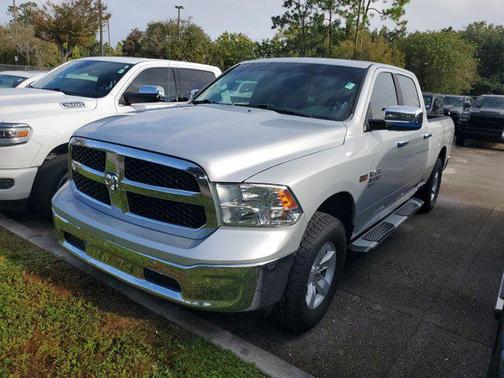 2019 RAM 1500 SLT
