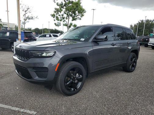 2025 Jeep Grand Cherokee Altitude