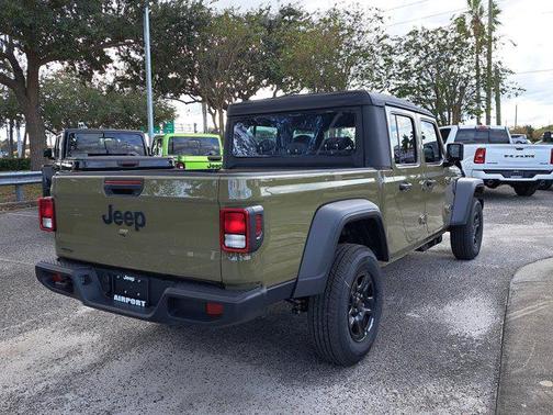 2026 Jeep Gladiator Sport