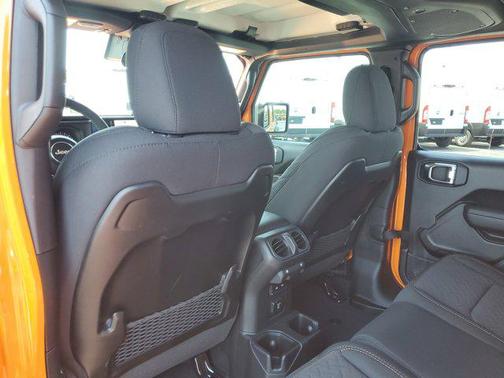 2025 Jeep Gladiator Mojave 4x4