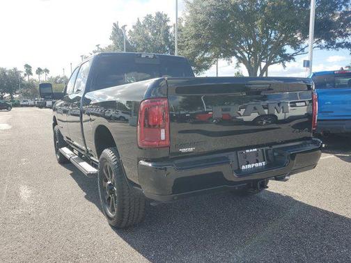 2026 RAM 3500 Laramie Crew Cab 4x4 6'4' Box