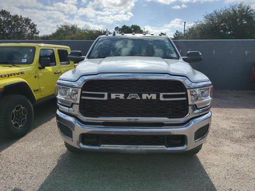 2020 RAM 2500 Tradesman Crew Cab 4X4 8' Box