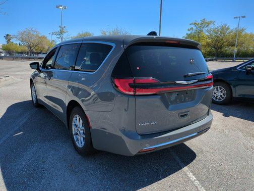 2025 Chrysler Pacifica L