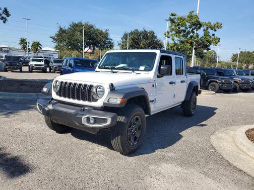 2026 Jeep Gladiator Sport