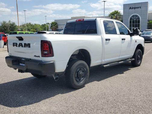 2025 RAM 2500 Tradesman Crew Cab 4x4 6'4' Box