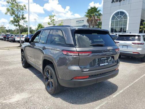2025 Jeep Grand Cherokee Altitude