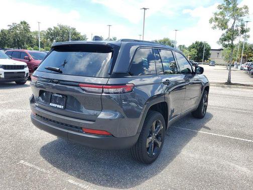 2025 Jeep Grand Cherokee Altitude
