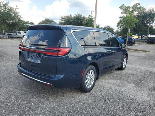 2025 Chrysler Pacifica L