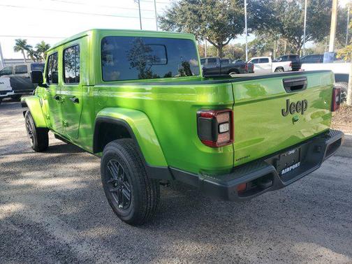 2026 Jeep Gladiator Sport S