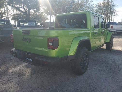 2026 Jeep Gladiator Sport S