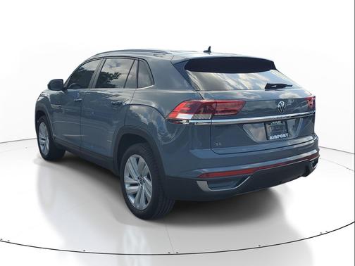 Platinum Gray Metallic 2020 Volkswagen Atlas Cross Sport 2.0T SE w/Technology