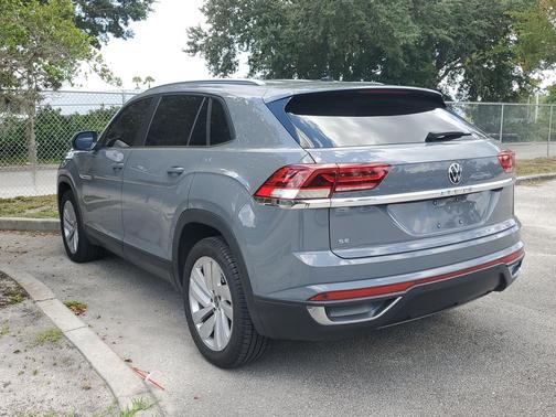 Platinum Gray Metallic 2020 Volkswagen Atlas Cross Sport 2.0T SE w/Technology