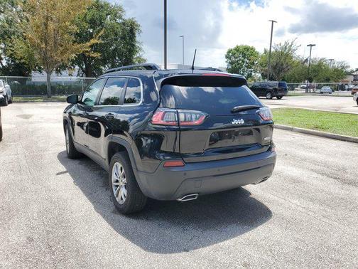 2022 Jeep Cherokee Latitude Lux