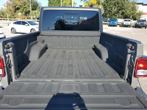 2022 Jeep Gladiator Altitude 4x4