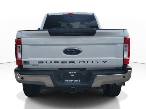 Oxford White 2019 Ford F-250 XLT