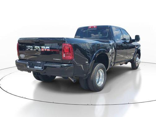 Diamond Black Crystal Pearlcoat 2026 RAM 3500 Longhorn