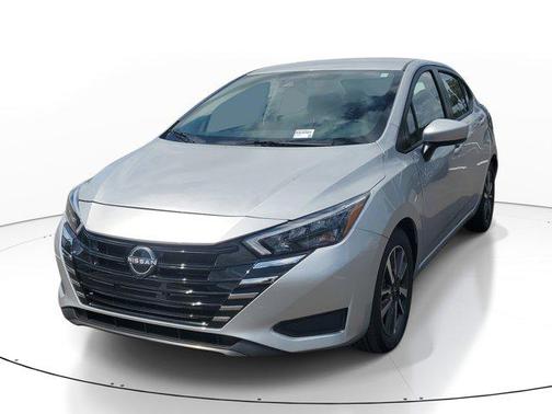 Brilliant Silver Metallic 2025 Nissan Versa 1.6 SV
