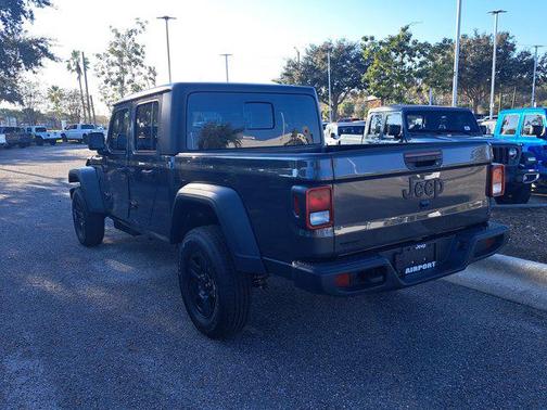 2026 Jeep Gladiator Sport