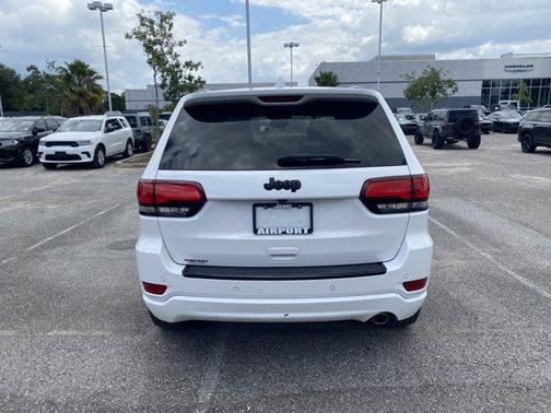 2018 Jeep Grand Cherokee Altitude
