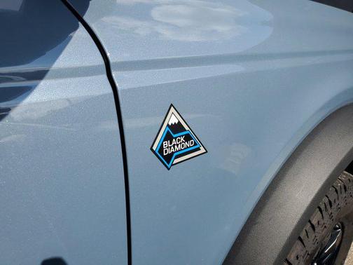 2024 Ford Bronco Black Diamond