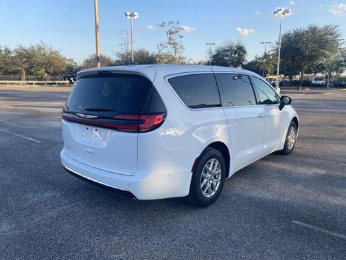 2025 Chrysler Pacifica L