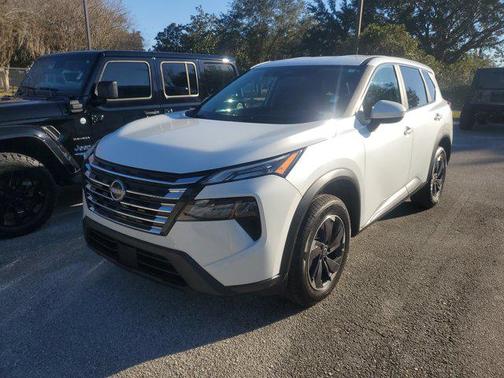 2025 Nissan Rogue SV