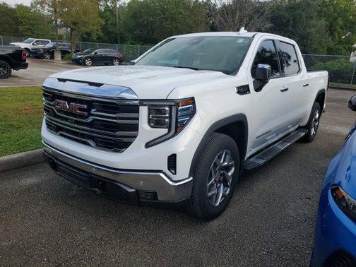 2022 GMC Sierra 1500 SLT