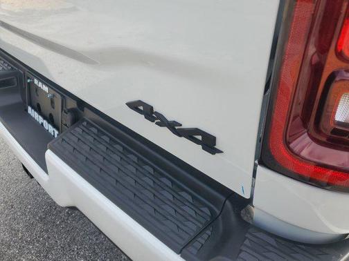 2026 RAM 2500 Black Express Crew Cab 4x4 6'4' Box