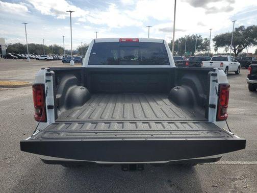 2026 RAM 2500 Black Express Crew Cab 4x4 6'4' Box