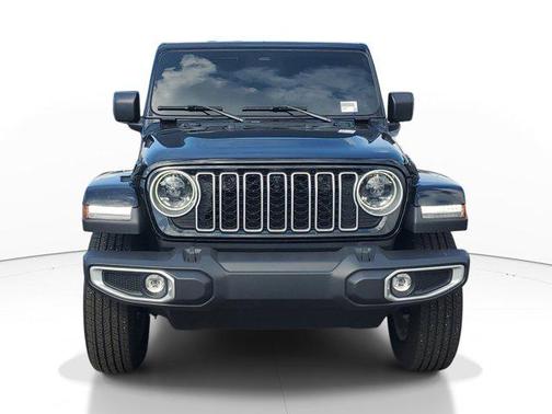 Black Clearcoat 2025 Jeep Wrangler 4-Door Sahara 4x4