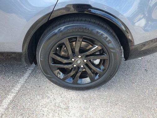 2020 Land Rover Discovery HSE