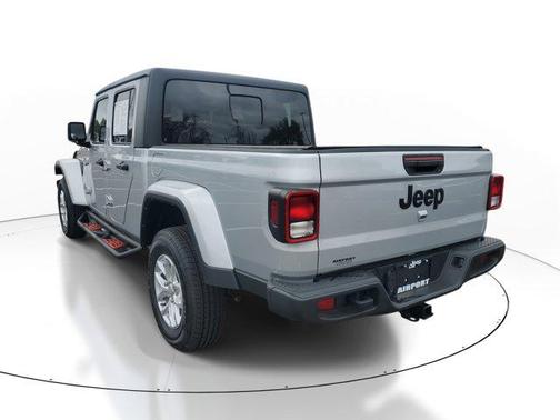 2023 Jeep Gladiator Sport S