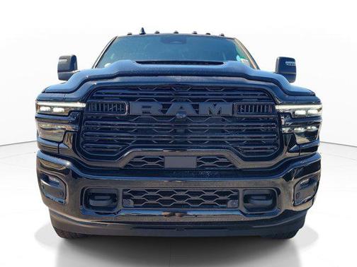 Diamond Black Crystal Pearlcoat 2026 RAM 3500 Laramie Mega Cab 4x4 6'4' Box
